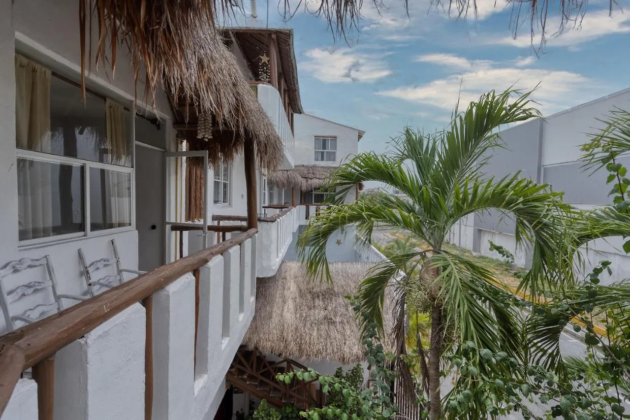 Simply Comfort Stylish Las Palmas Apartments With Pool Playa del Carmen Mexico